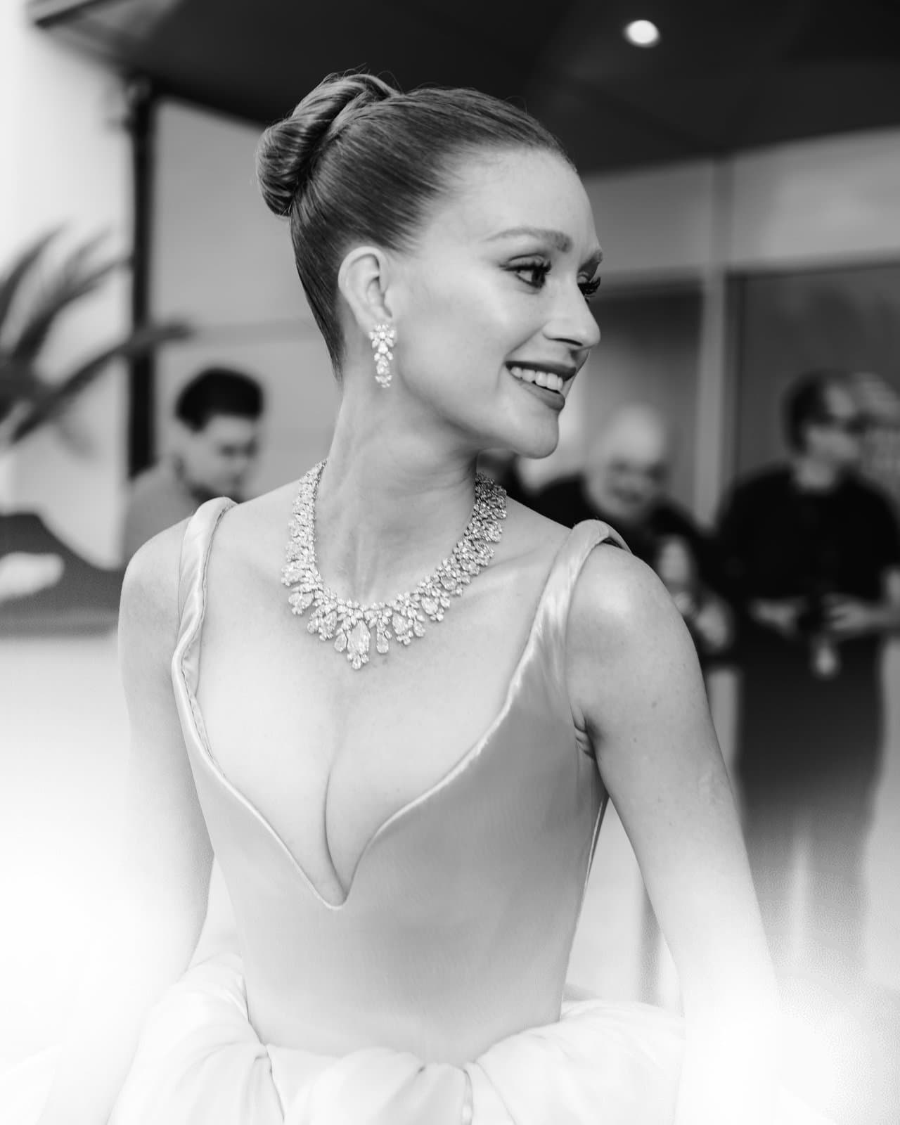 CELEBRITIES 19