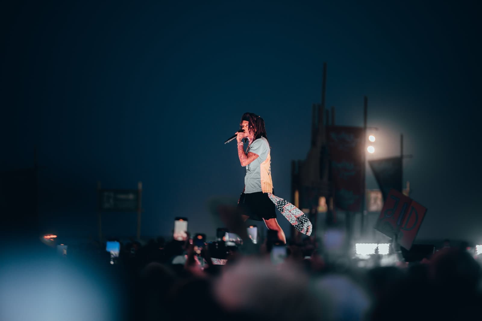 CONCERTS 137